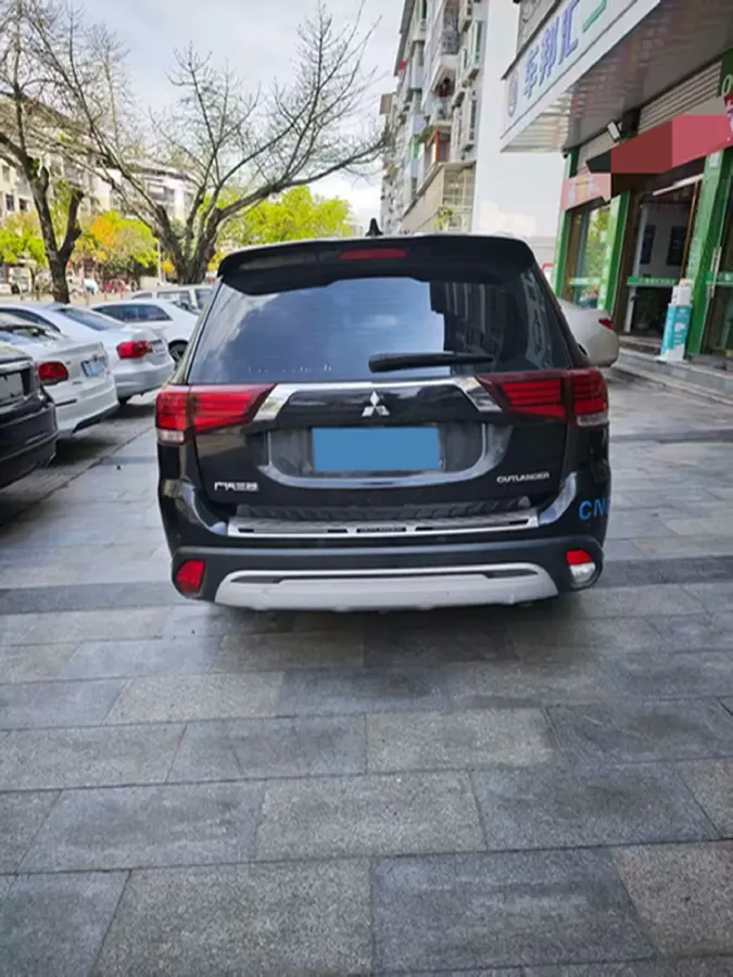 2019 Mitsubishi Outlander 2.0L 166HP L4 CVT,autocango,china used car exporter,china ev exporter,chinese used car exporter,chinese used ev exporter