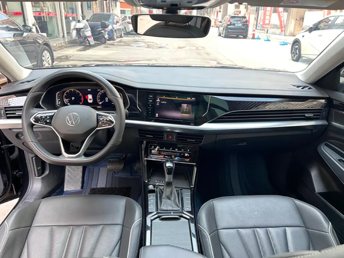 2024 Volkswagen Passat 2.0T 186HP L4 7DCT,autocango,china used car exporter,china ev exporter,chinese used car exporter,chinese used ev exporter