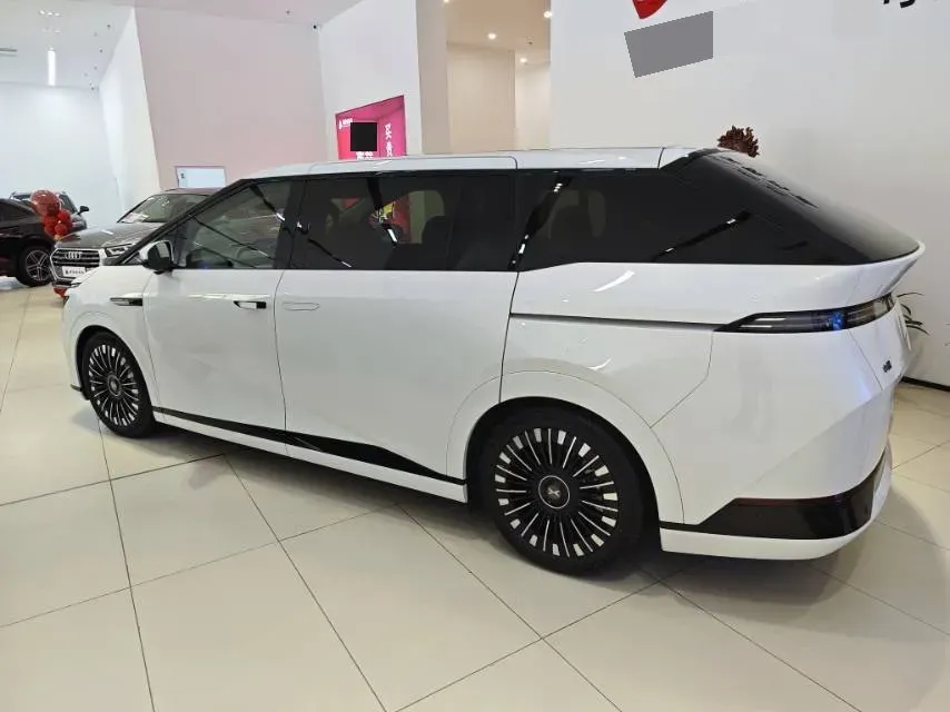 2025 Xpeng X9 BEV,autocango,china used car exporter,china ev exporter,chinese used car exporter,chinese used ev exporter