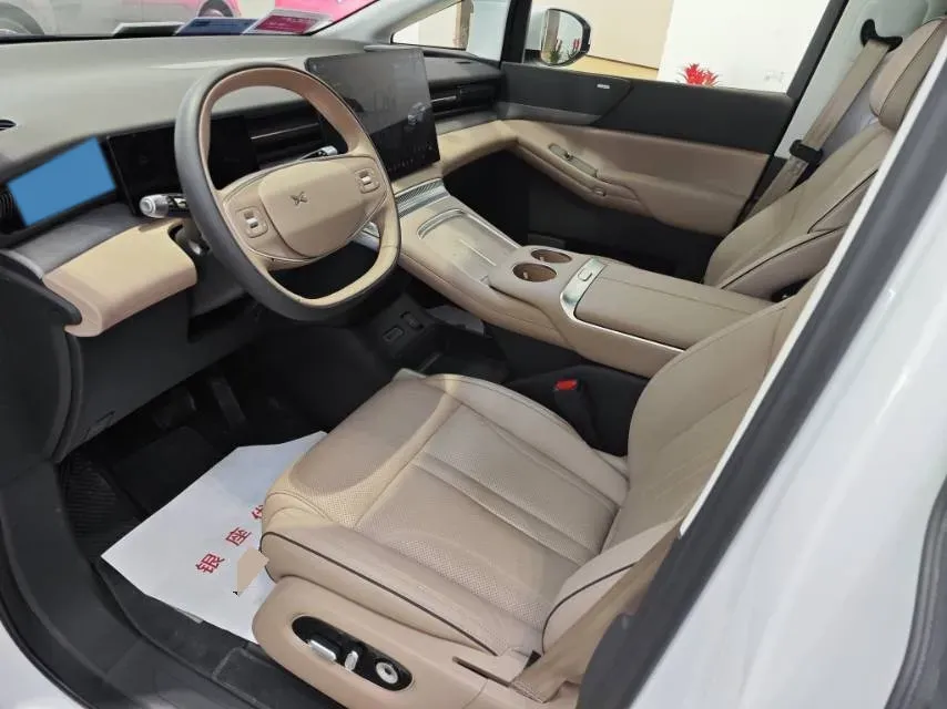 2025 Xpeng X9 BEV,autocango,china used car exporter,china ev exporter,chinese used car exporter,chinese used ev exporter