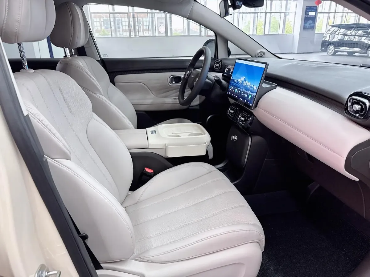 2025 Aion AION UT BEV 44.257/44.12/44.133KWH,autocango,china used car exporter,china ev exporter,chinese used car exporter,chinese used ev exporter