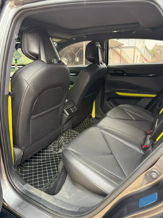 2023 ChangAn UNI-V 1.5T 188HP L4 7DCT,autocango,china used car exporter,china ev exporter,chinese used car exporter,chinese used ev exporter