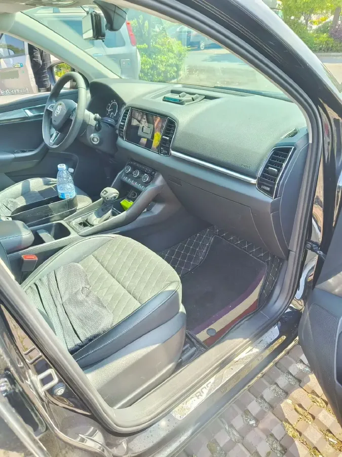 2021 Skoda Karoq 1.4T 150HP L4 7DCT,autocango,china used car exporter,china ev exporter,chinese used car exporter,chinese used ev exporter