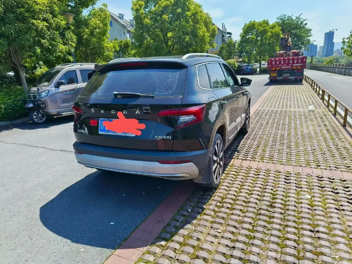 2021 Skoda Karoq 1.4T 150HP L4 7DCT,autocango,china used car exporter,china ev exporter,chinese used car exporter,chinese used ev exporter