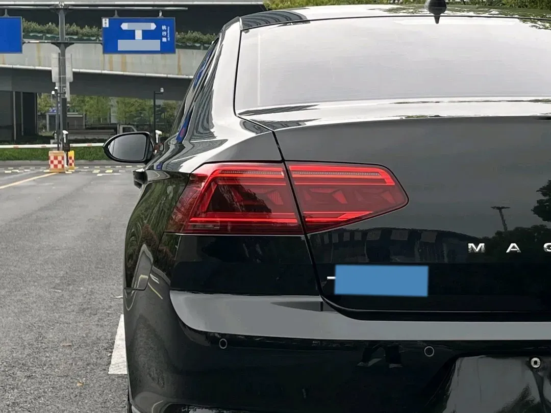 2020 Volkswagen Magotan 2.0T 186HP L4 7DCT,autocango,china used car exporter,china ev exporter,chinese used car exporter,chinese used ev exporter