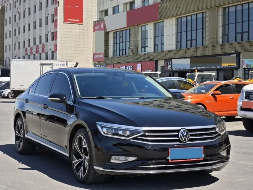 2020 Volkswagen Magotan 2.0T 186HP L4 7DCT,autocango,china used car exporter,china ev exporter,chinese used car exporter,chinese used ev exporter