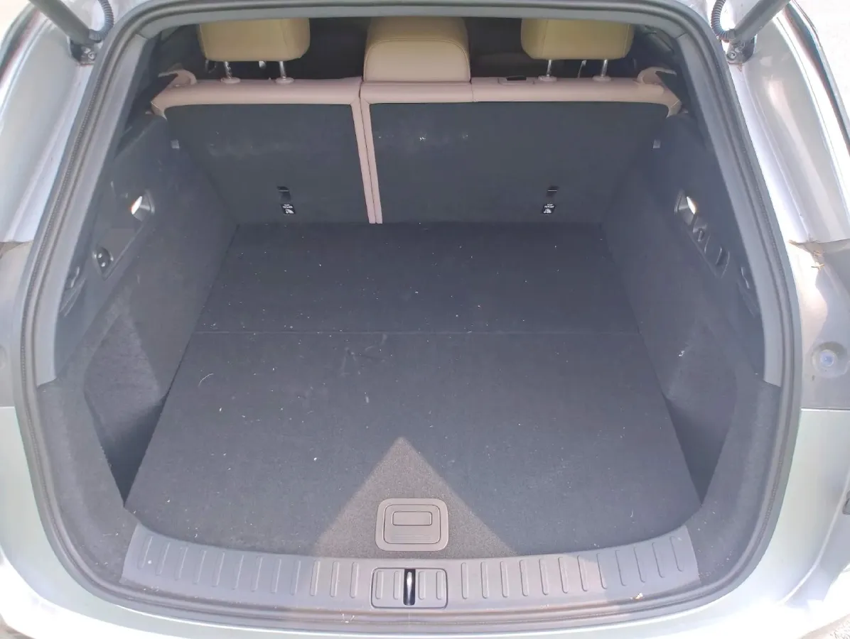 2025 Li i6 BEV,autocango,china used car exporter,china ev exporter,chinese used car exporter,chinese used ev exporter