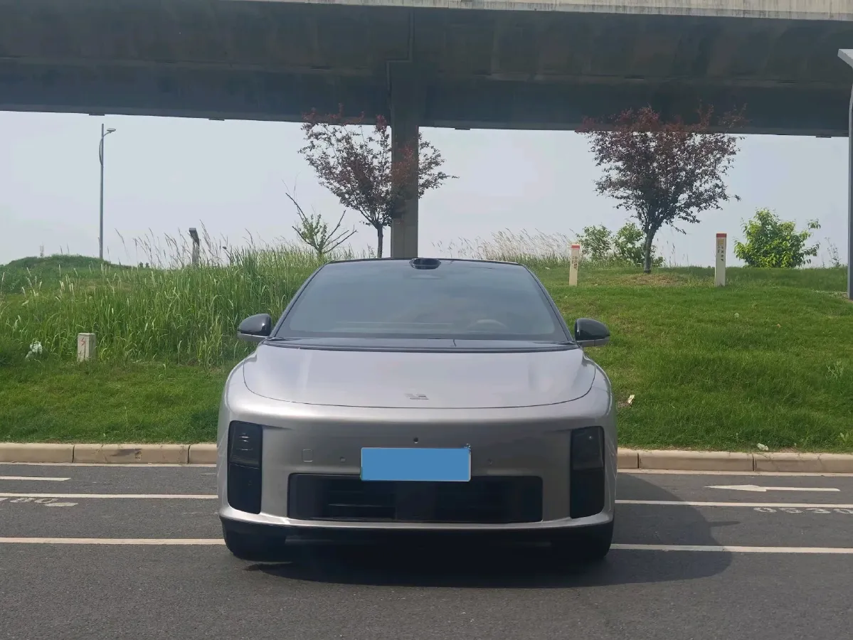 2025 Li i6 BEV,autocango,china used car exporter,china ev exporter,chinese used car exporter,chinese used ev exporter