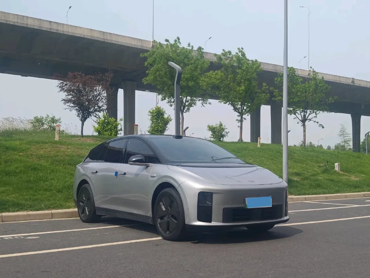 2025 Li i6 BEV,autocango,china used car exporter,china ev exporter,chinese used car exporter,chinese used ev exporter