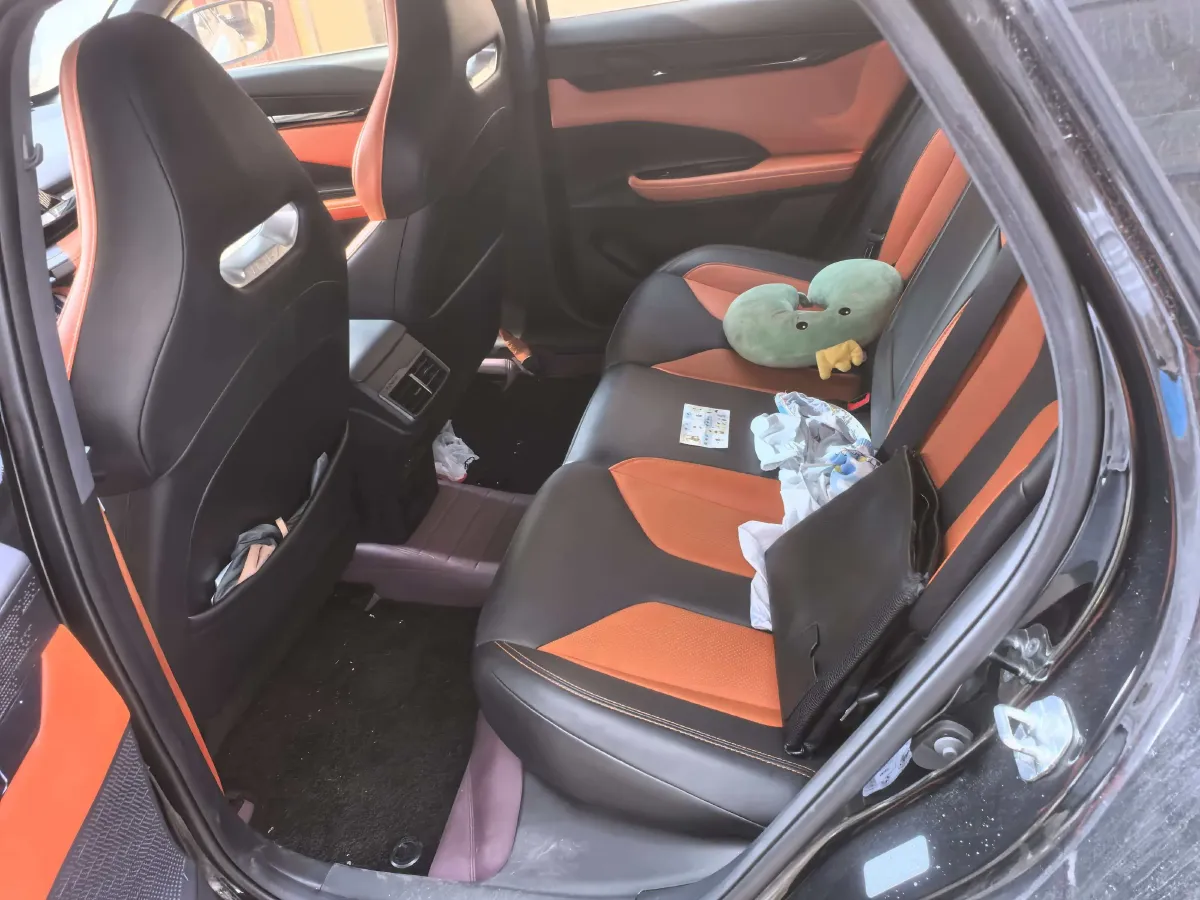 2023 ChangAn UNI-V 1.5T 188HP L4 7DCT,autocango,china used car exporter,china ev exporter,chinese used car exporter,chinese used ev exporter