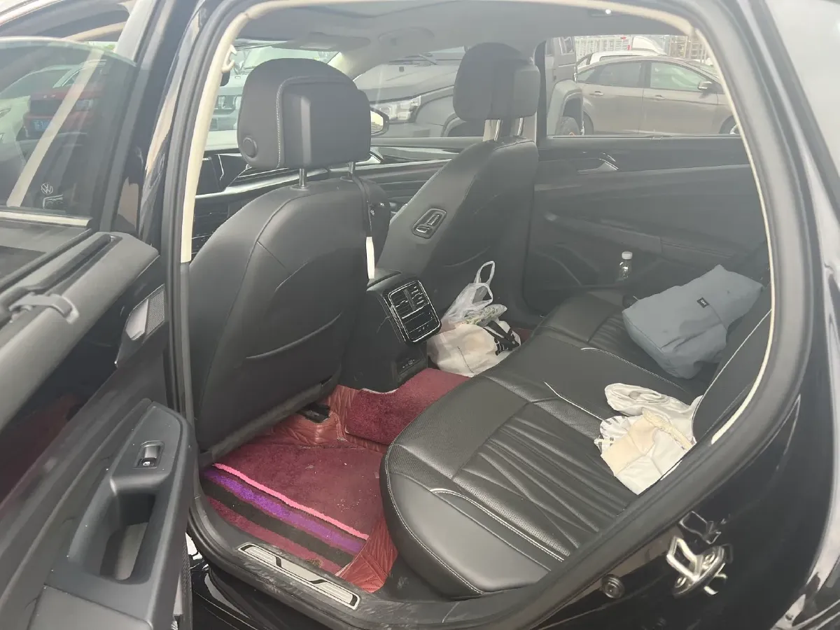 2022 Xpeng P7 BEV 60.2KWH,autocango,china used car exporter,china ev exporter,chinese used car exporter,chinese used ev exporter