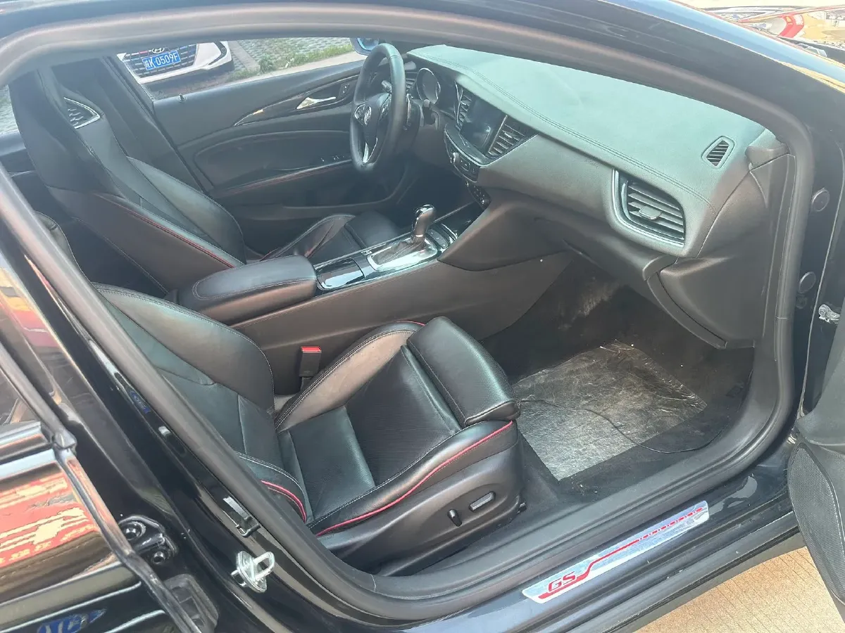 2019 Buick Regal 2.0T 261HP L4 9AT,autocango,china used car exporter,china ev exporter,chinese used car exporter,chinese used ev exporter