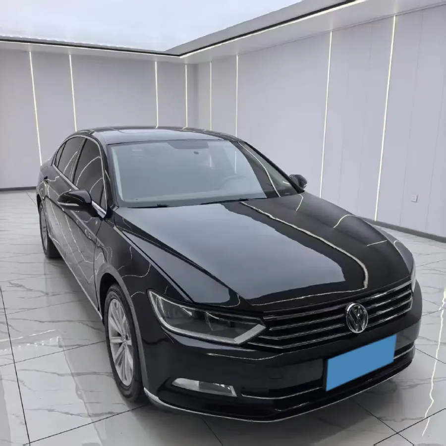 2018 Volkswagen Magotan 1.8T 180HP L4 7DCT,autocango,china used car exporter,china ev exporter,chinese used car exporter,chinese used ev exporter