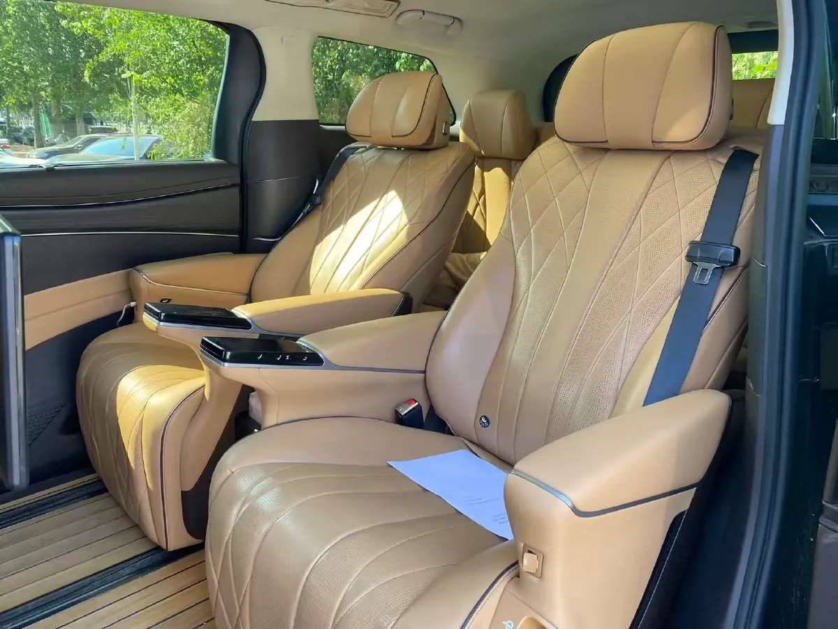 2025 Denza D9 1.5T 156HP L4 E-CVT PHEV 40KWH,autocango,china used car exporter,china ev exporter,chinese used car exporter,chinese used ev exporter