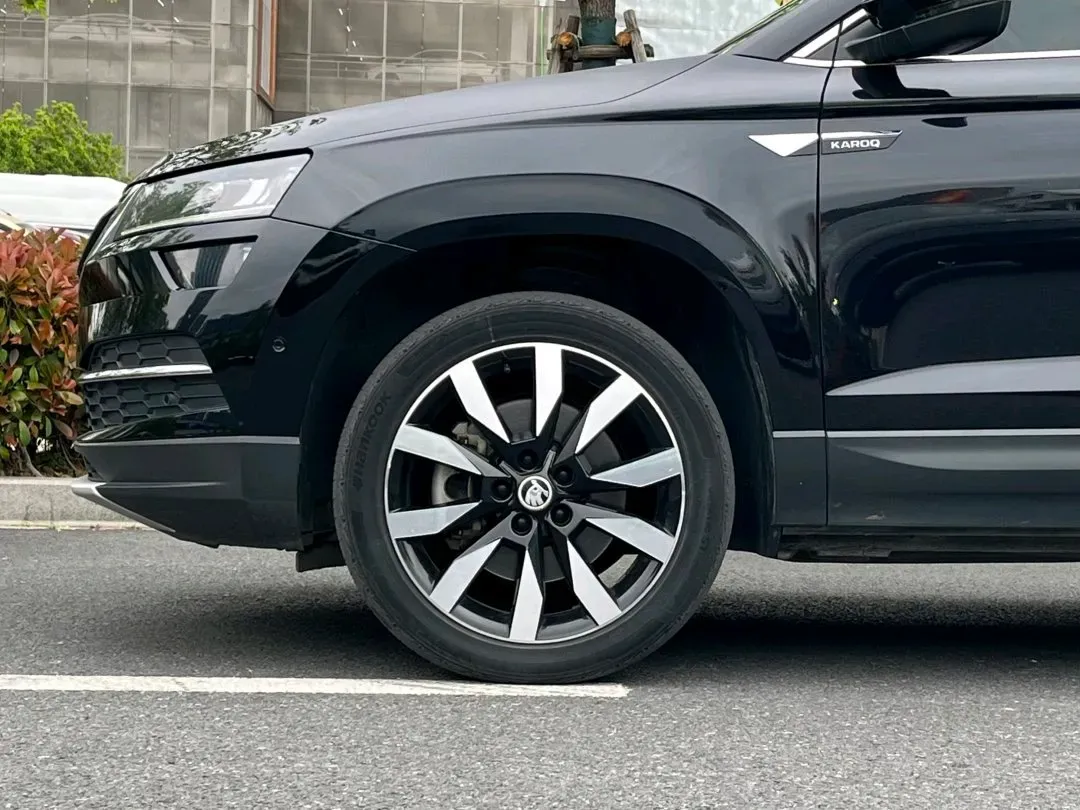 2019 Skoda Karoq 1.4T 150HP L4 7DCT,autocango,china used car exporter,china ev exporter,chinese used car exporter,chinese used ev exporter