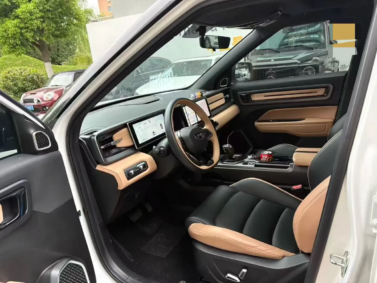 2023 Geely ICON 1.5T 181HP L4 7DCT,autocango,china used car exporter,china ev exporter,chinese used car exporter,chinese used ev exporter