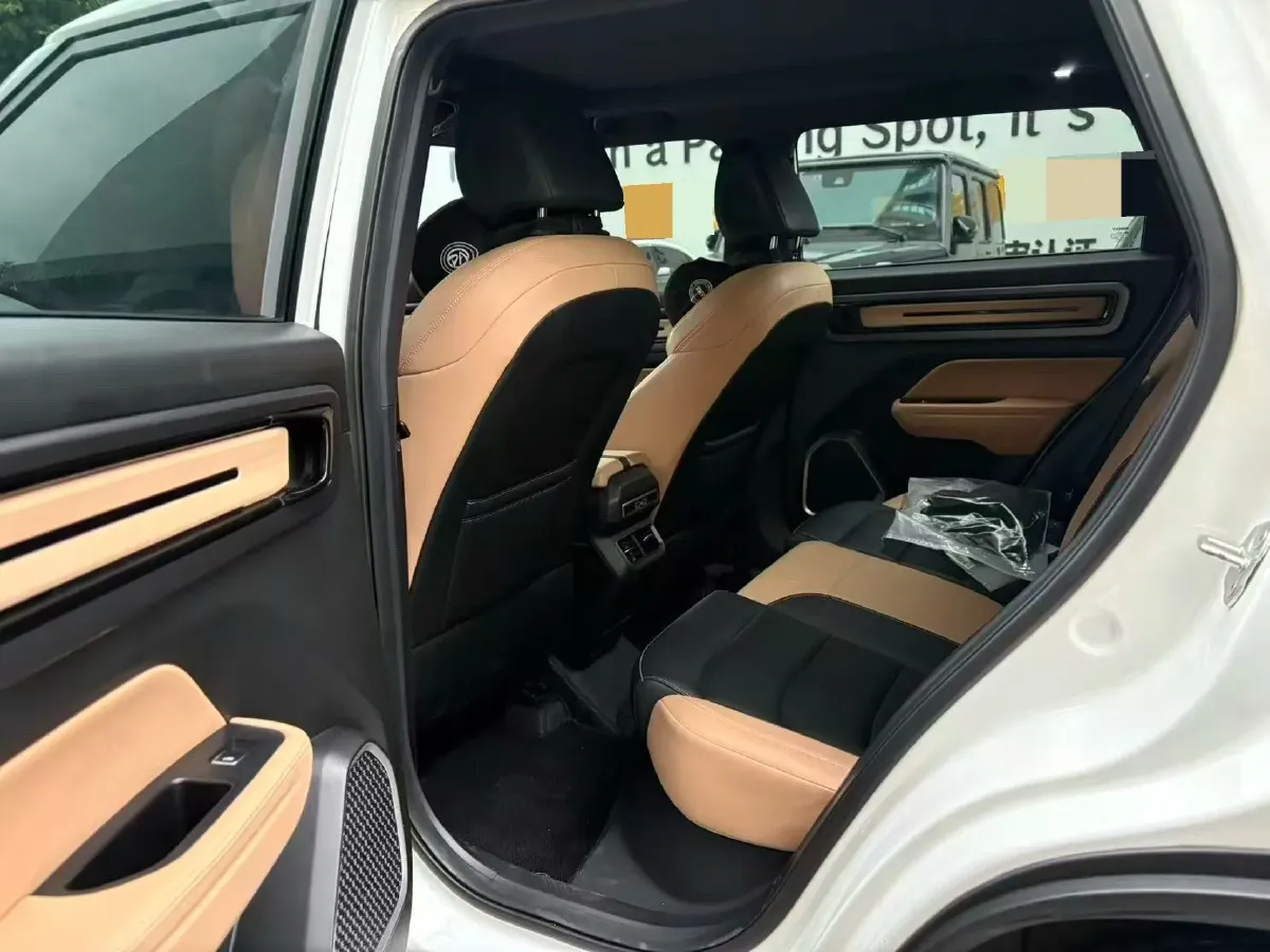 2023 Geely ICON 1.5T 181HP L4 7DCT,autocango,china used car exporter,china ev exporter,chinese used car exporter,chinese used ev exporter