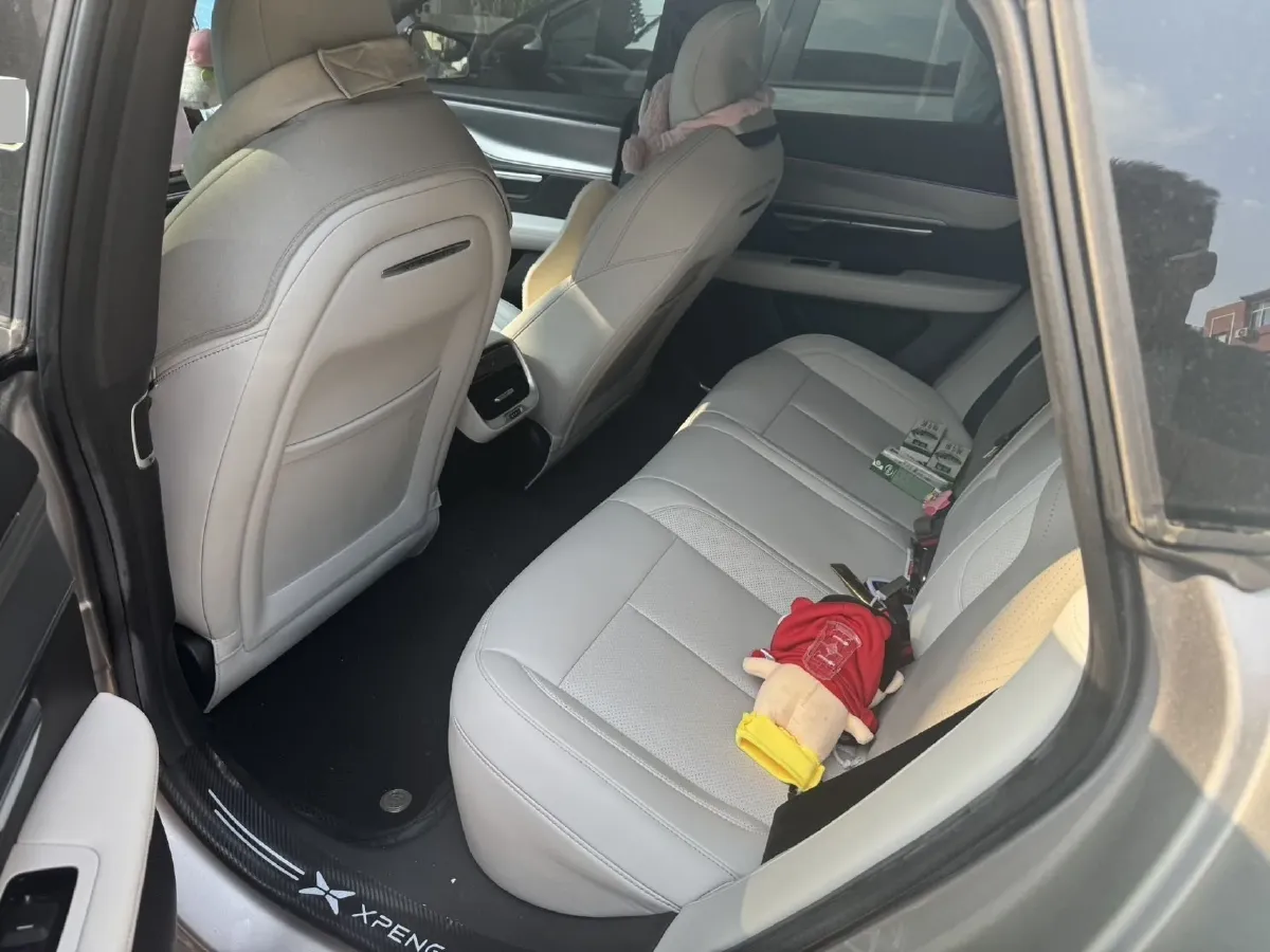 2024 Xpeng P7 BEV 64.4KWH,autocango,china used car exporter,china ev exporter,chinese used car exporter,chinese used ev exporter