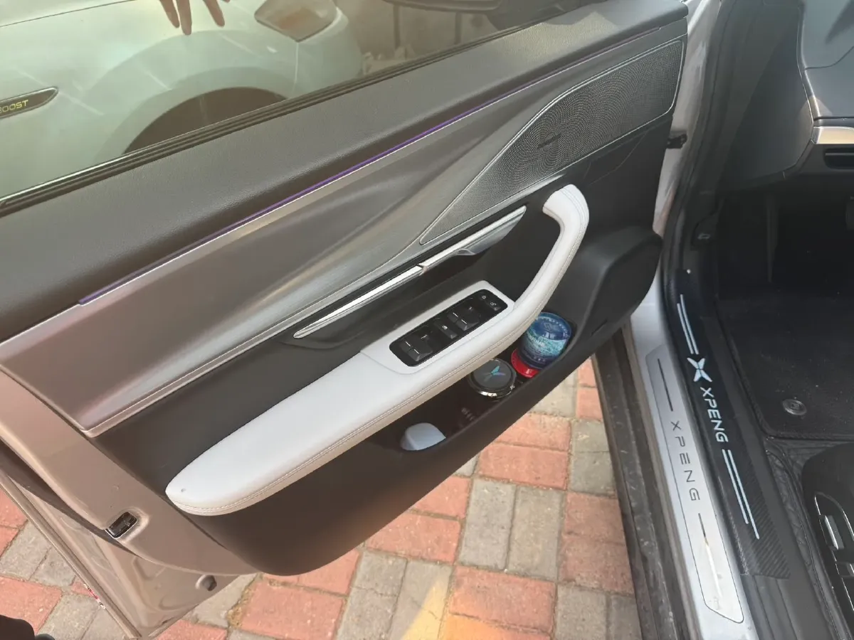 2024 Xpeng P7 BEV 64.4KWH,autocango,china used car exporter,china ev exporter,chinese used car exporter,chinese used ev exporter