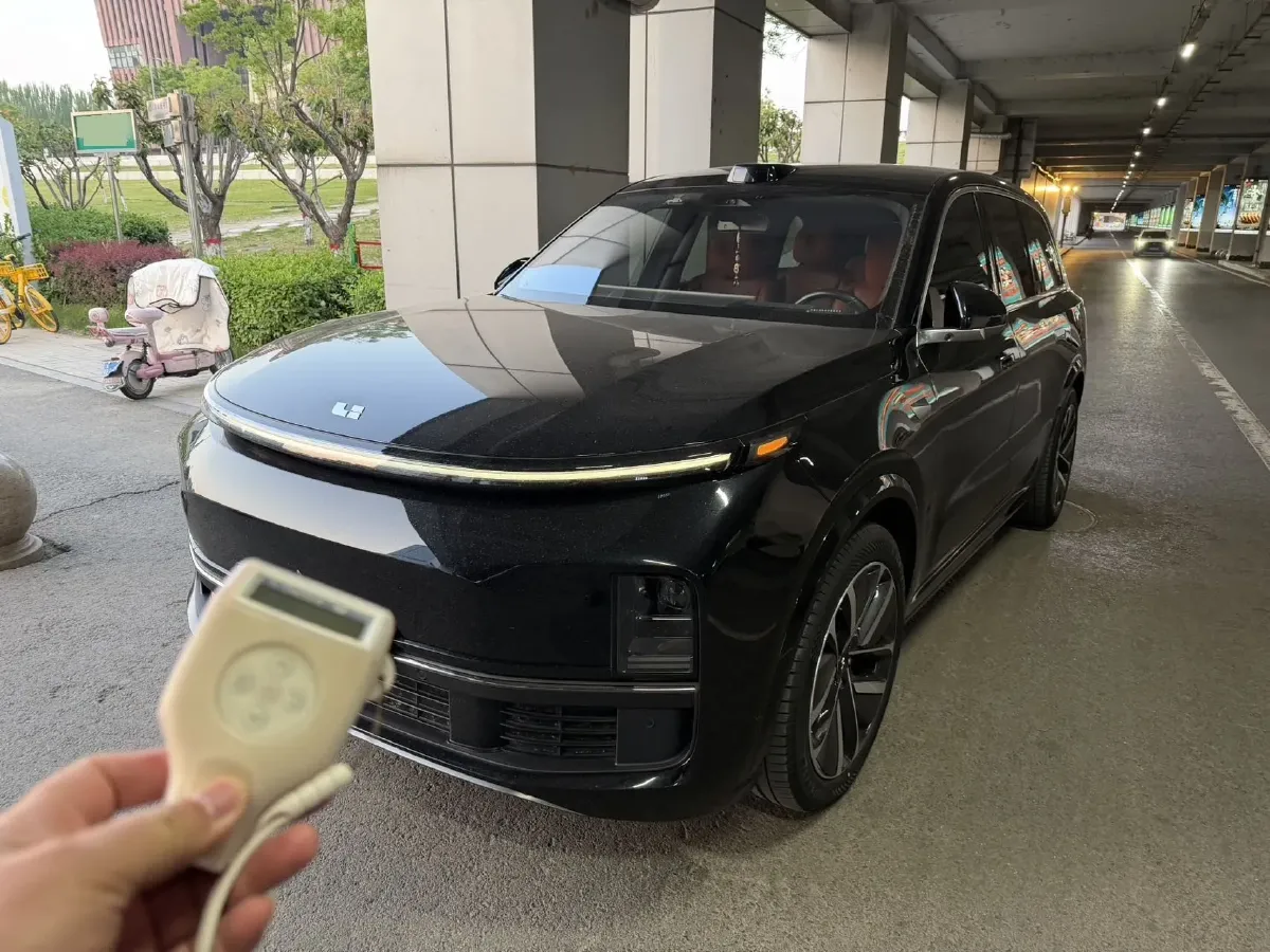 2022 Li L9 Range Extended 154HP REEV 42.6KWH,autocango,china used car exporter,china ev exporter,chinese used car exporter,chinese used ev exporter