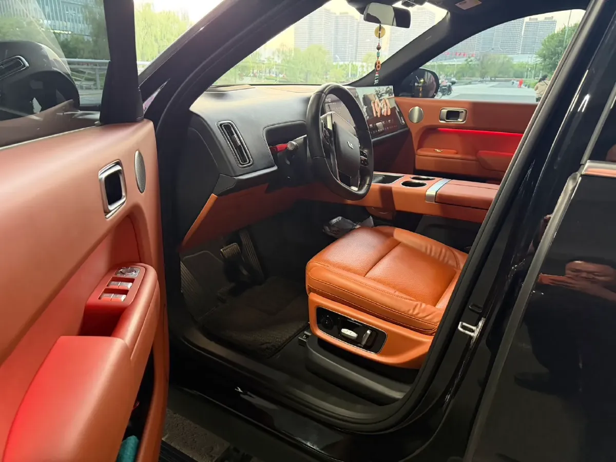 2022 Li L9 Range Extended 154HP REEV 42.6KWH,autocango,china used car exporter,china ev exporter,chinese used car exporter,chinese used ev exporter