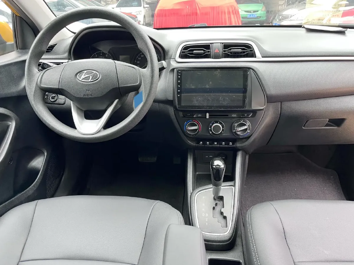 2017 Hyundai Reina 1.4L 95HP L4 4AT,autocango,china used car exporter,china ev exporter,chinese used car exporter,chinese used ev exporter
