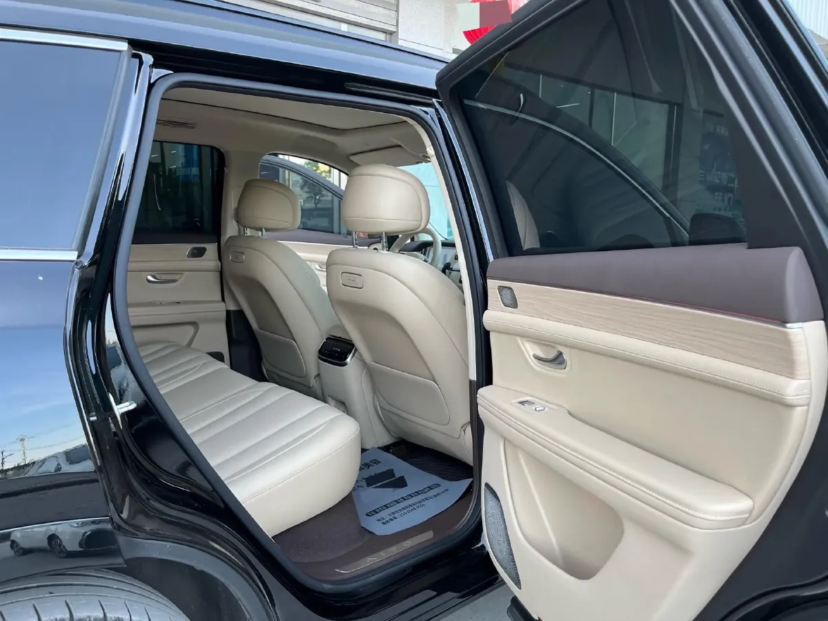 2024 AITO AITO M7 1.5T 152HP L4 REEV 42KWH,autocango,china used car exporter,china ev exporter,chinese used car exporter,chinese used ev exporter