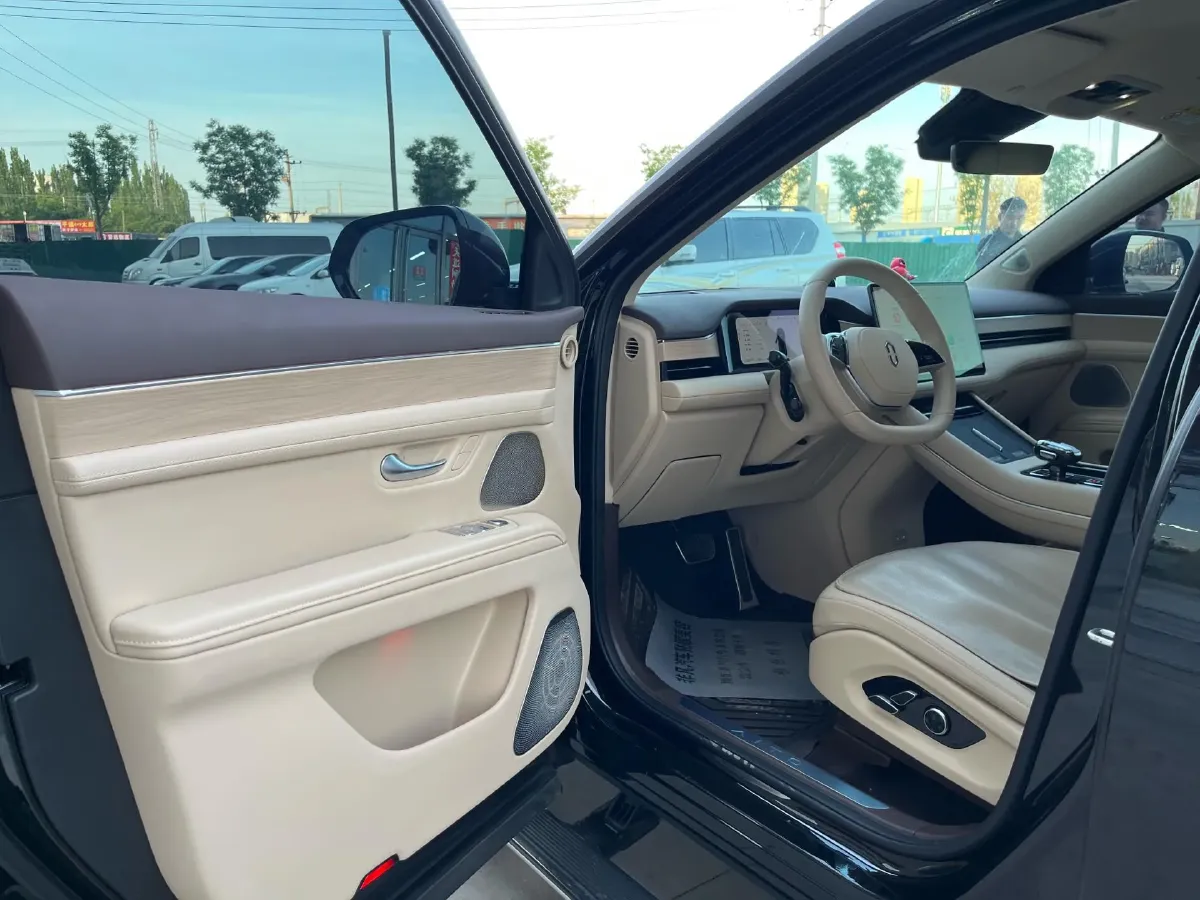 2024 AITO AITO M7 1.5T 152HP L4 REEV 42KWH,autocango,china used car exporter,china ev exporter,chinese used car exporter,chinese used ev exporter