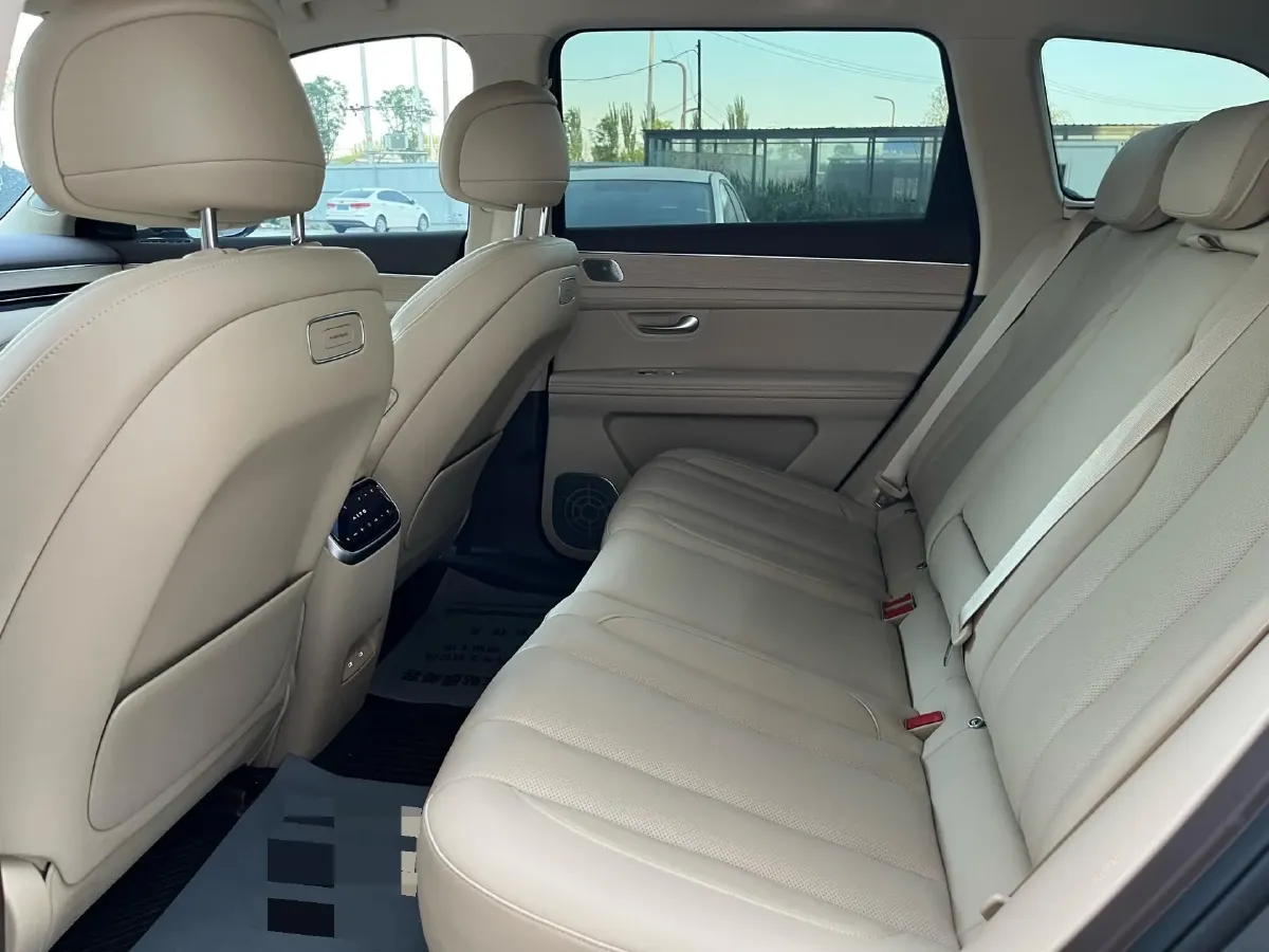 2024 AITO AITO M7 1.5T 152HP L4 REEV 42KWH,autocango,china used car exporter,china ev exporter,chinese used car exporter,chinese used ev exporter