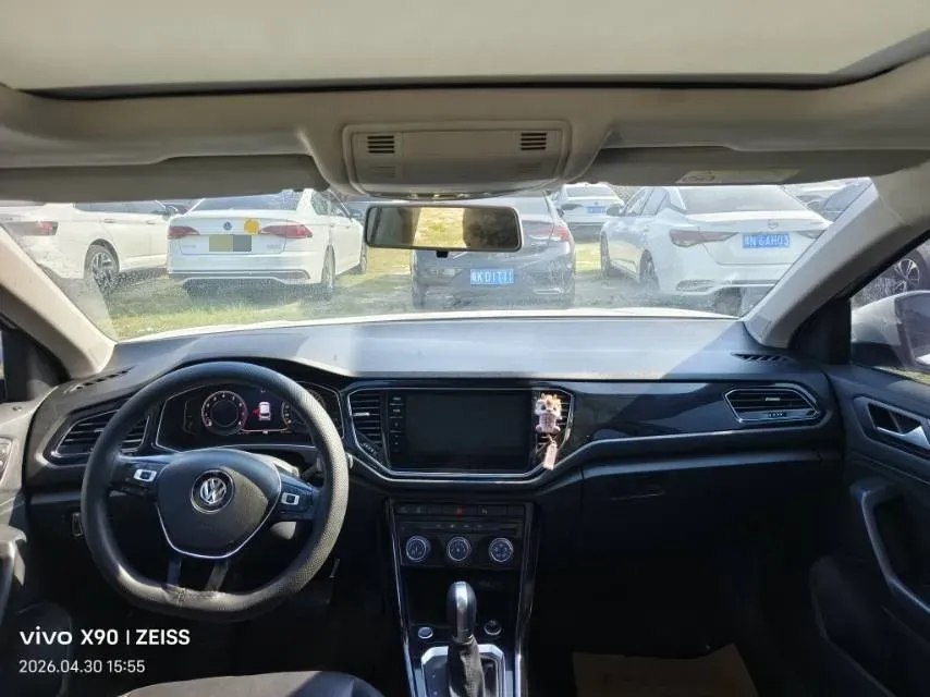 2021 Volkswagen T-Roc 1.4T 150HP L4 7DCT,autocango,china used car exporter,china ev exporter,chinese used car exporter,chinese used ev exporter
