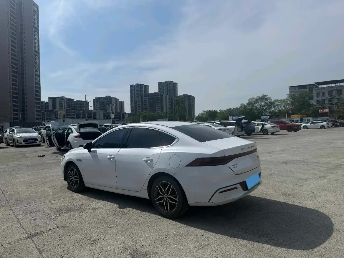 2021 Haval F7 1.5T 169HP L4 7DCT,autocango,china used car exporter,china ev exporter,chinese used car exporter,chinese used ev exporter