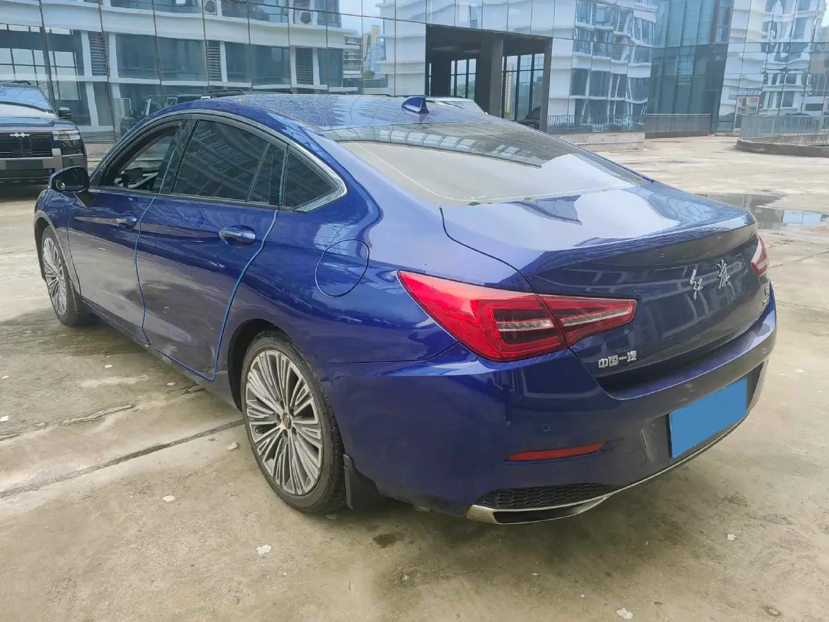 2022 HongQi H5 1.5T 169HP L4 7DCT,autocango,china used car exporter,china ev exporter,chinese used car exporter,chinese used ev exporter