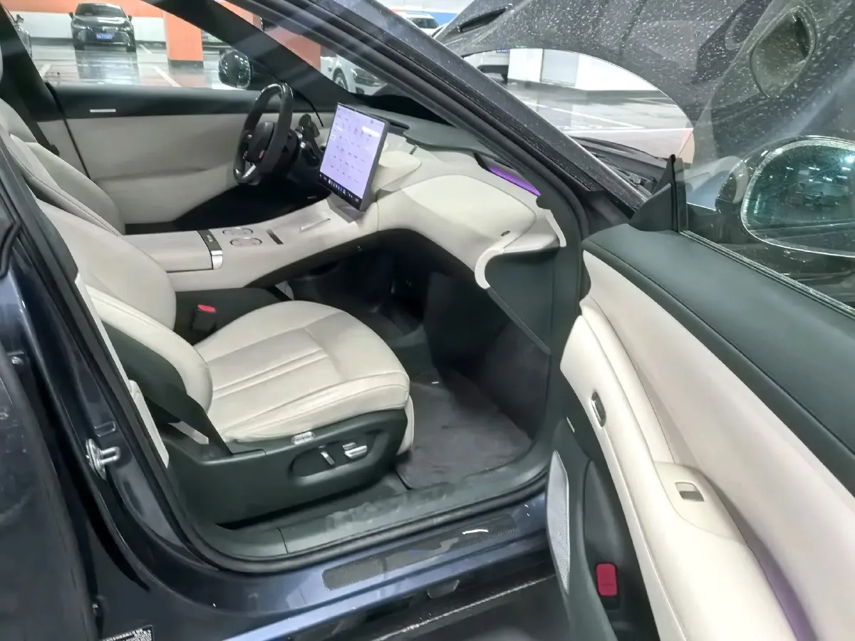 2025 MI YU7 BEV 101.7KWH,autocango,china used car exporter,china ev exporter,chinese used car exporter,chinese used ev exporter