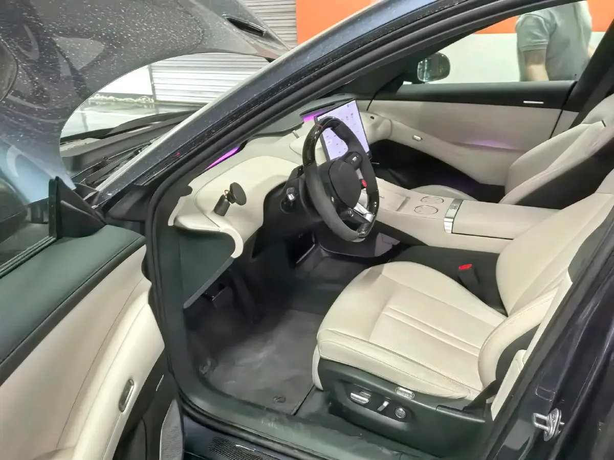 2025 MI YU7 BEV 101.7KWH,autocango,china used car exporter,china ev exporter,chinese used car exporter,chinese used ev exporter