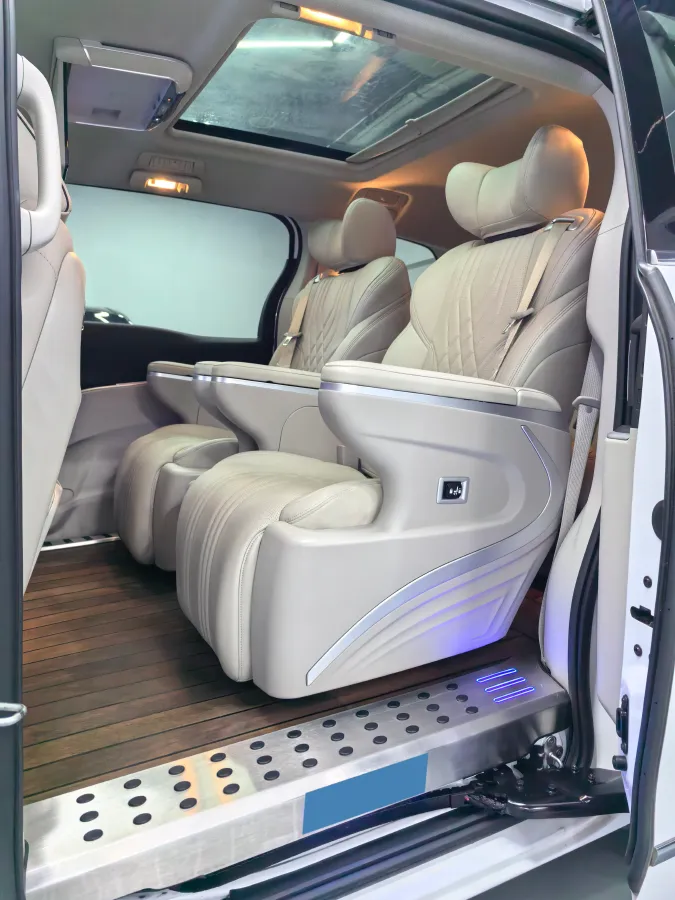 2022 Buick GL8 2.0T 237HP L4 9AT,autocango,china used car exporter,china ev exporter,chinese used car exporter,chinese used ev exporter