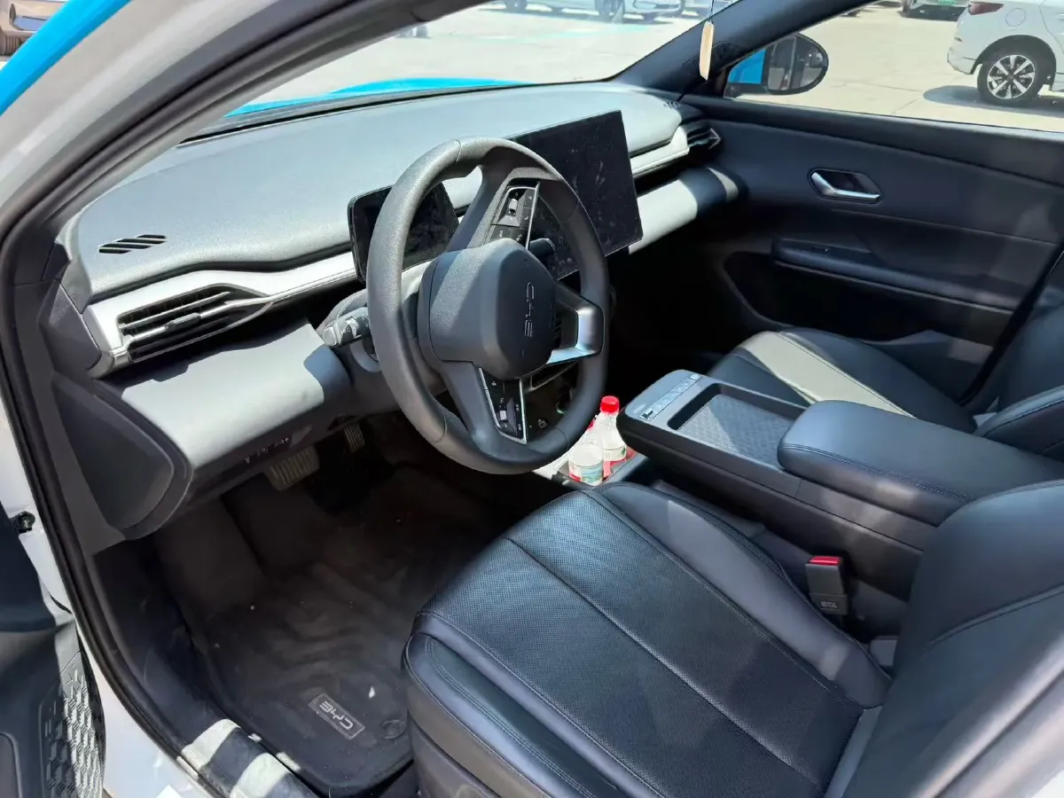 2025 BYD e7 BEV,autocango,china used car exporter,china ev exporter,chinese used car exporter,chinese used ev exporter