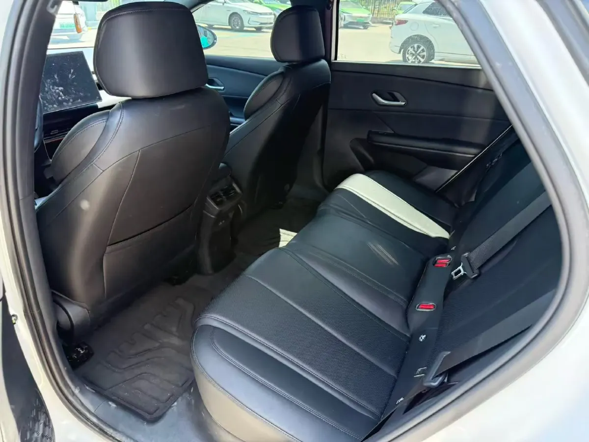 2025 BYD e7 BEV,autocango,china used car exporter,china ev exporter,chinese used car exporter,chinese used ev exporter