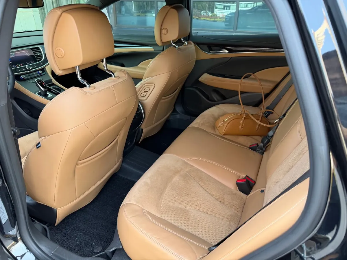 2019 Buick Larcosse 2.0T 241HP L4 9AT,autocango,china used car exporter,china ev exporter,chinese used car exporter,chinese used ev exporter