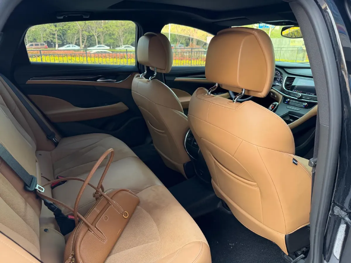 2019 Buick Larcosse 2.0T 241HP L4 9AT,autocango,china used car exporter,china ev exporter,chinese used car exporter,chinese used ev exporter