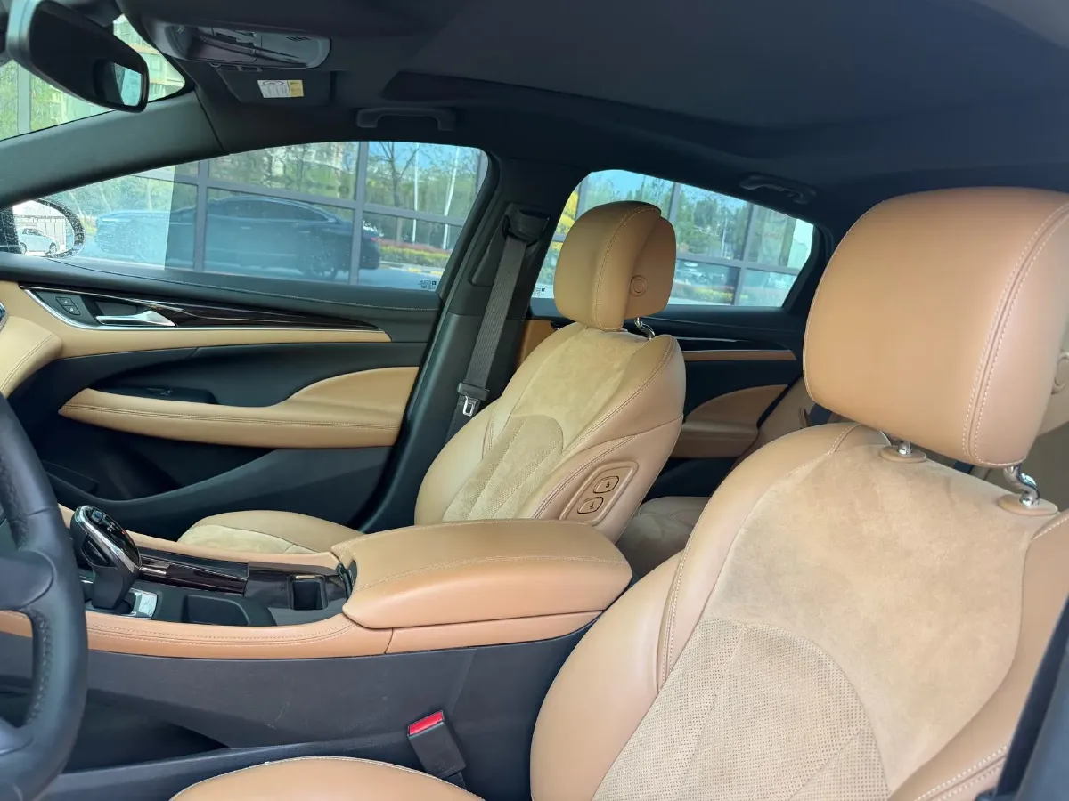 2019 Buick Larcosse 2.0T 241HP L4 9AT,autocango,china used car exporter,china ev exporter,chinese used car exporter,chinese used ev exporter