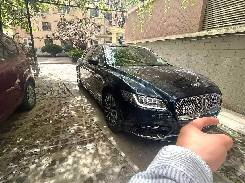 2017 Lincoln Continental 2.0T 261HP L4 6AT,autocango,china used car exporter,china ev exporter,chinese used car exporter,chinese used ev exporter
