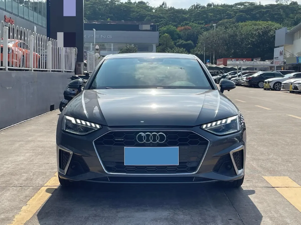 2020 Audi A4L 2.0T 190HP L4 7DCT,autocango,china used car exporter,china ev exporter,chinese used car exporter,chinese used ev exporter