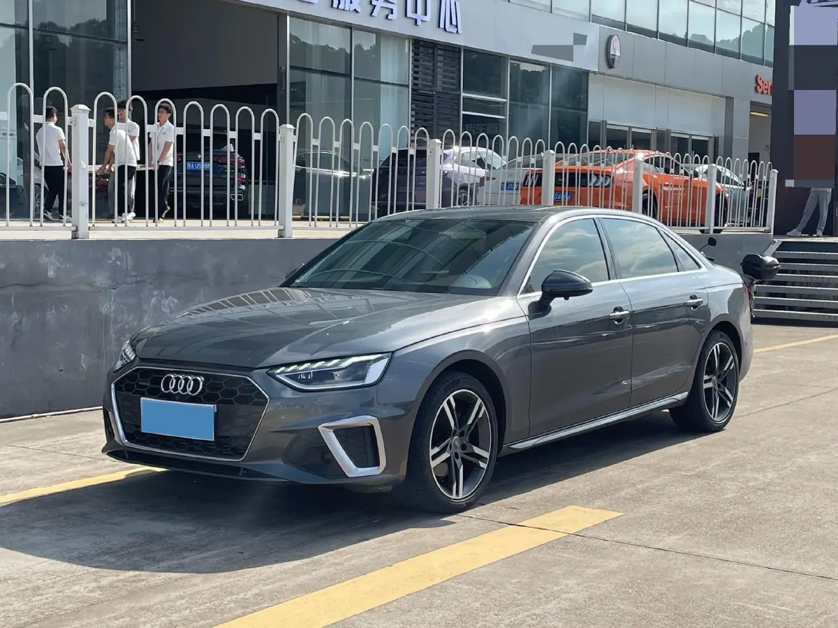 2020 Audi A4L 2.0T 190HP L4 7DCT,autocango,china used car exporter,china ev exporter,chinese used car exporter,chinese used ev exporter