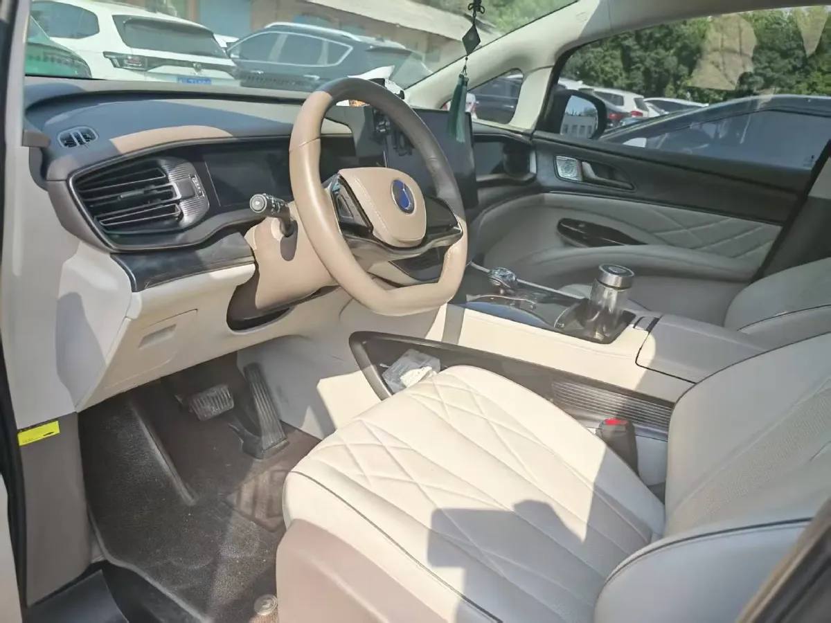 2022 BMW X2 2.0T 192HP L4 8AT,autocango,china used car exporter,china ev exporter,chinese used car exporter,chinese used ev exporter