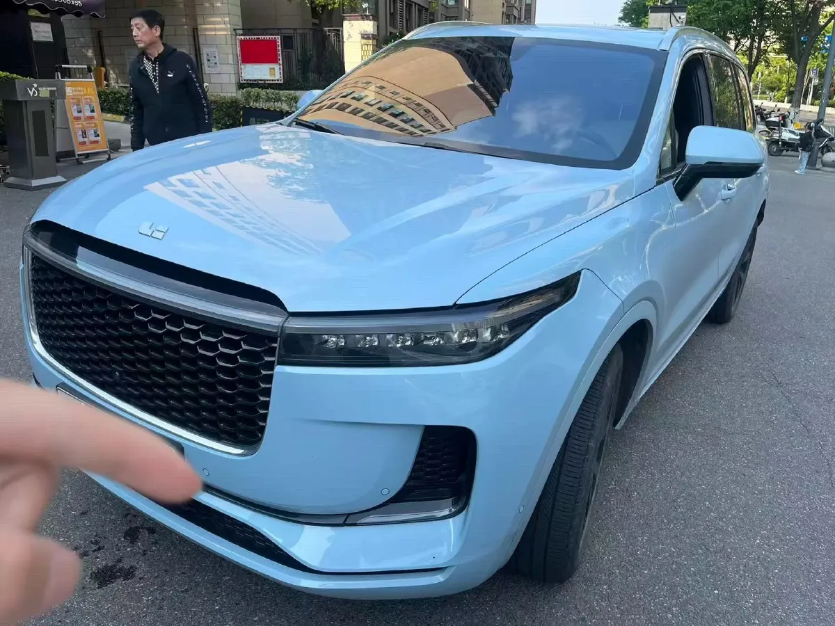 2021 Li ONE Range Extended 131HP REEV 40.5KWH,autocango,china used car exporter,china ev exporter,chinese used car exporter,chinese used ev exporter