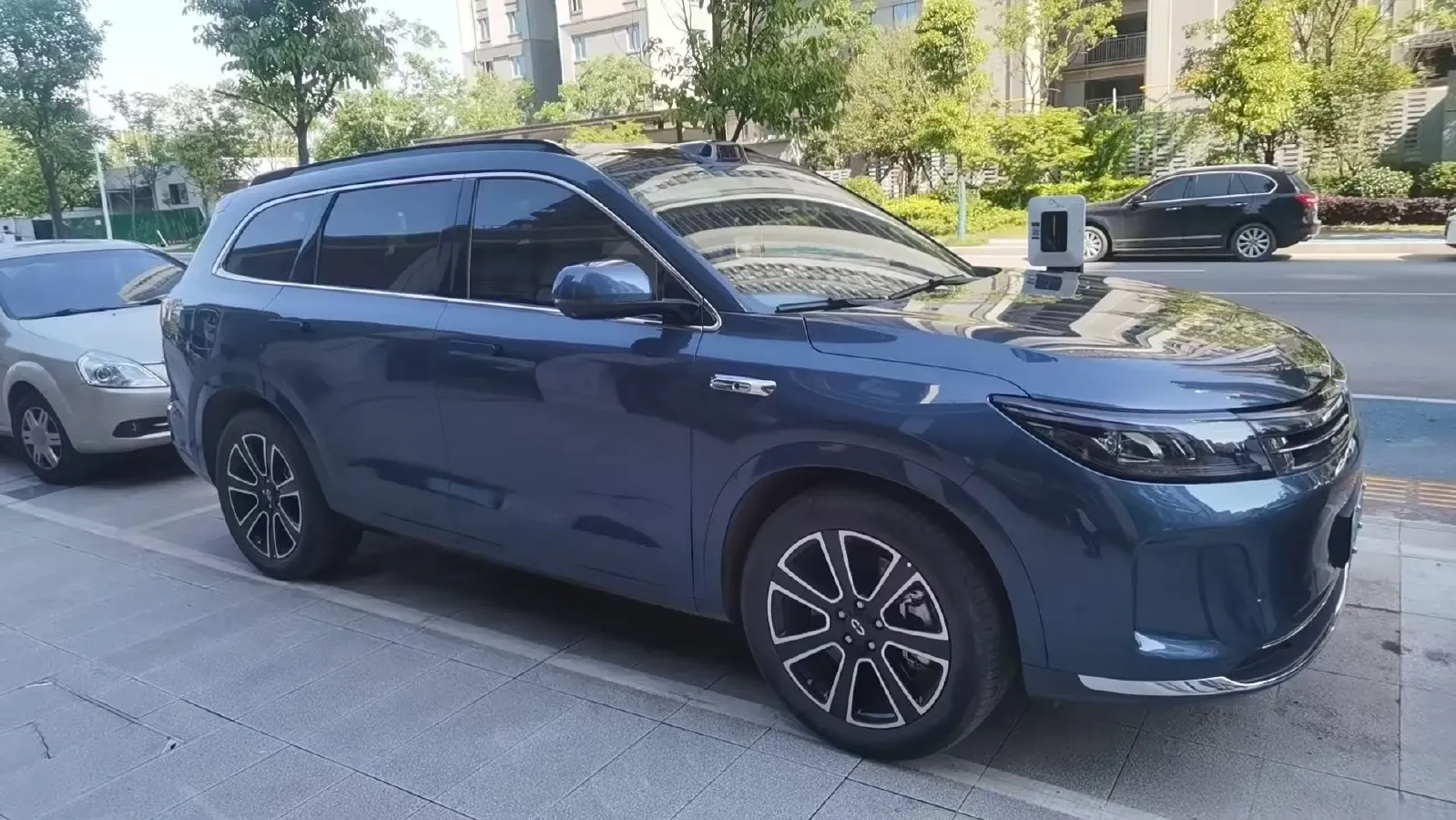 2024 AITO AITO M7 1.5T 152HP L4 REEV 42KWH,autocango,china used car exporter,china ev exporter,chinese used car exporter,chinese used ev exporter