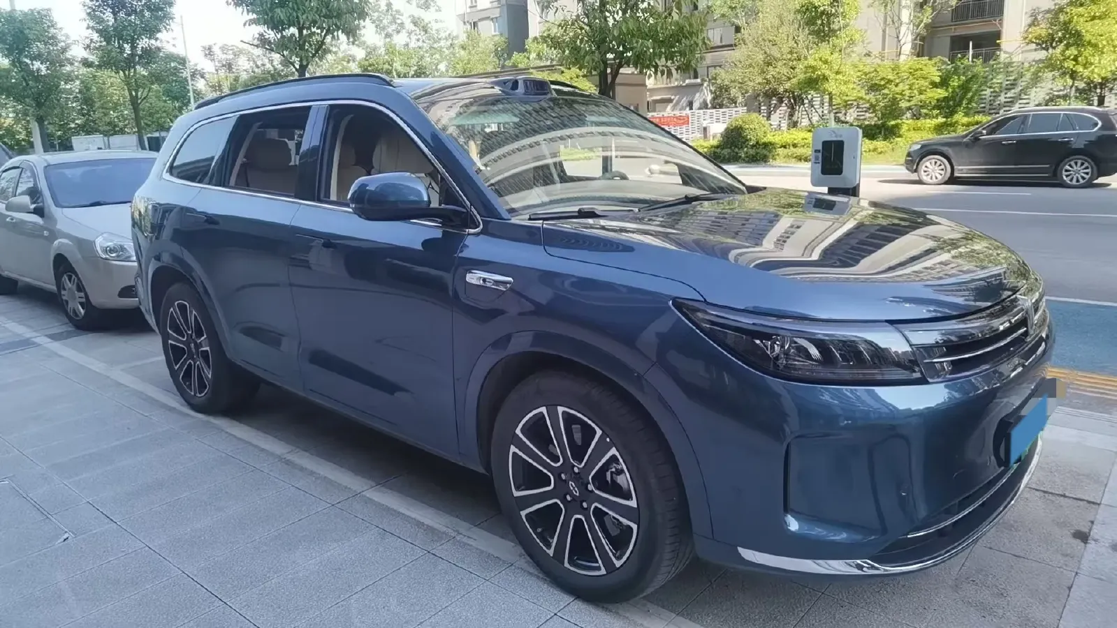 2024 AITO AITO M7 1.5T 152HP L4 REEV 42KWH,autocango,china used car exporter,china ev exporter,chinese used car exporter,chinese used ev exporter