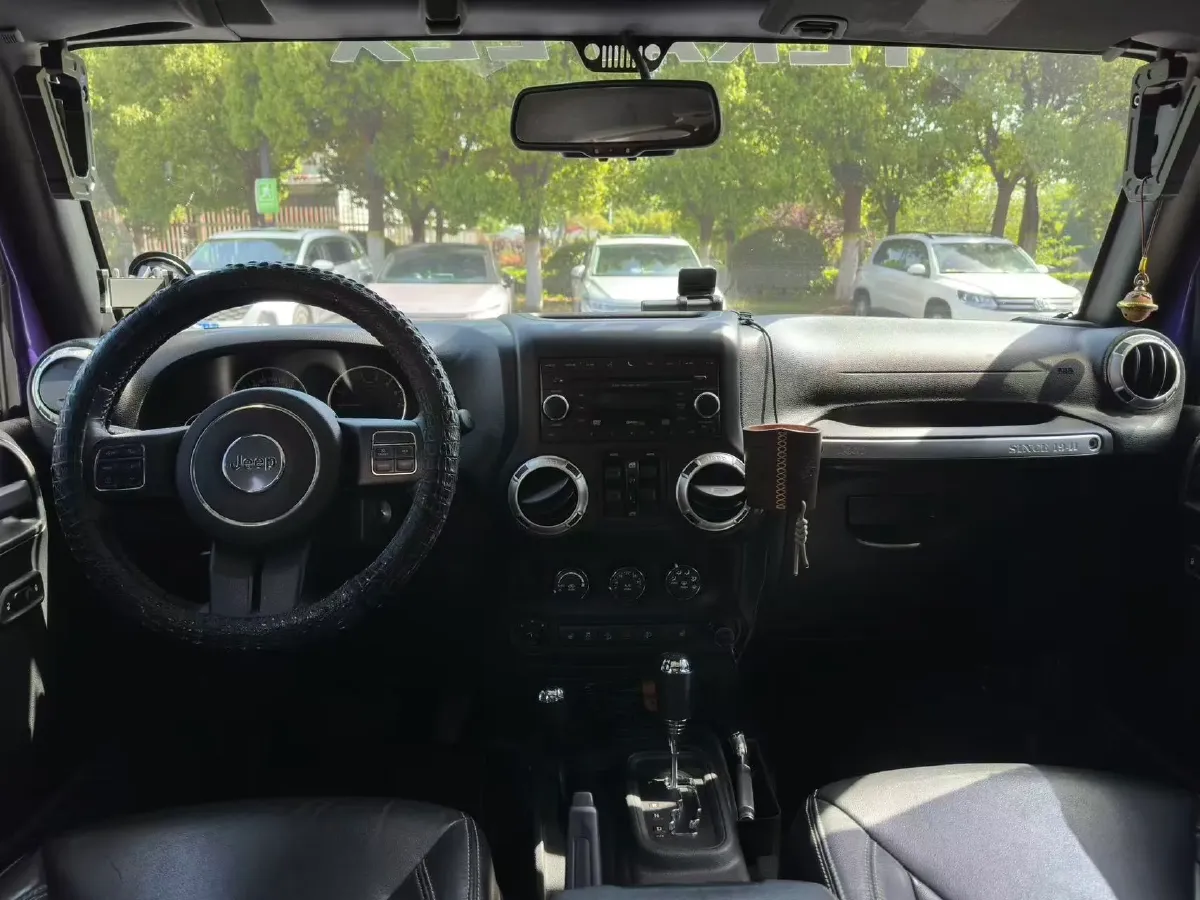 2017 Jeep Wrangler 3.0L 234HP V6 5AT,autocango,china used car exporter,china ev exporter,chinese used car exporter,chinese used ev exporter