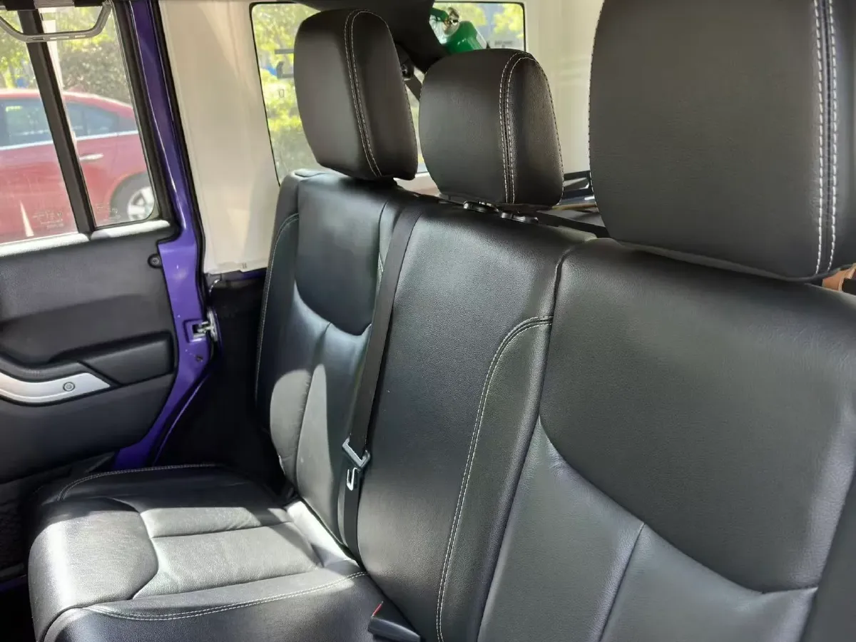 2017 Jeep Wrangler 3.0L 234HP V6 5AT,autocango,china used car exporter,china ev exporter,chinese used car exporter,chinese used ev exporter