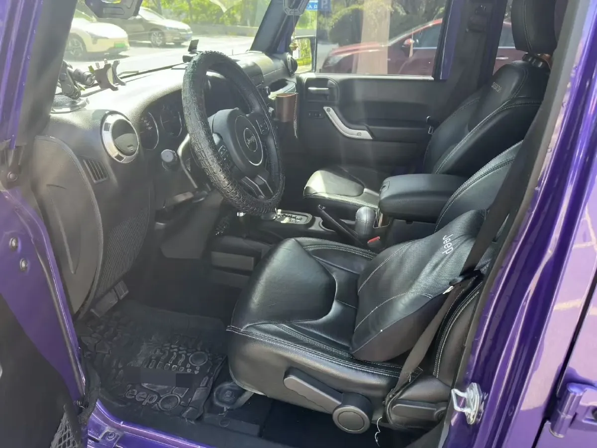 2017 Jeep Wrangler 3.0L 234HP V6 5AT,autocango,china used car exporter,china ev exporter,chinese used car exporter,chinese used ev exporter